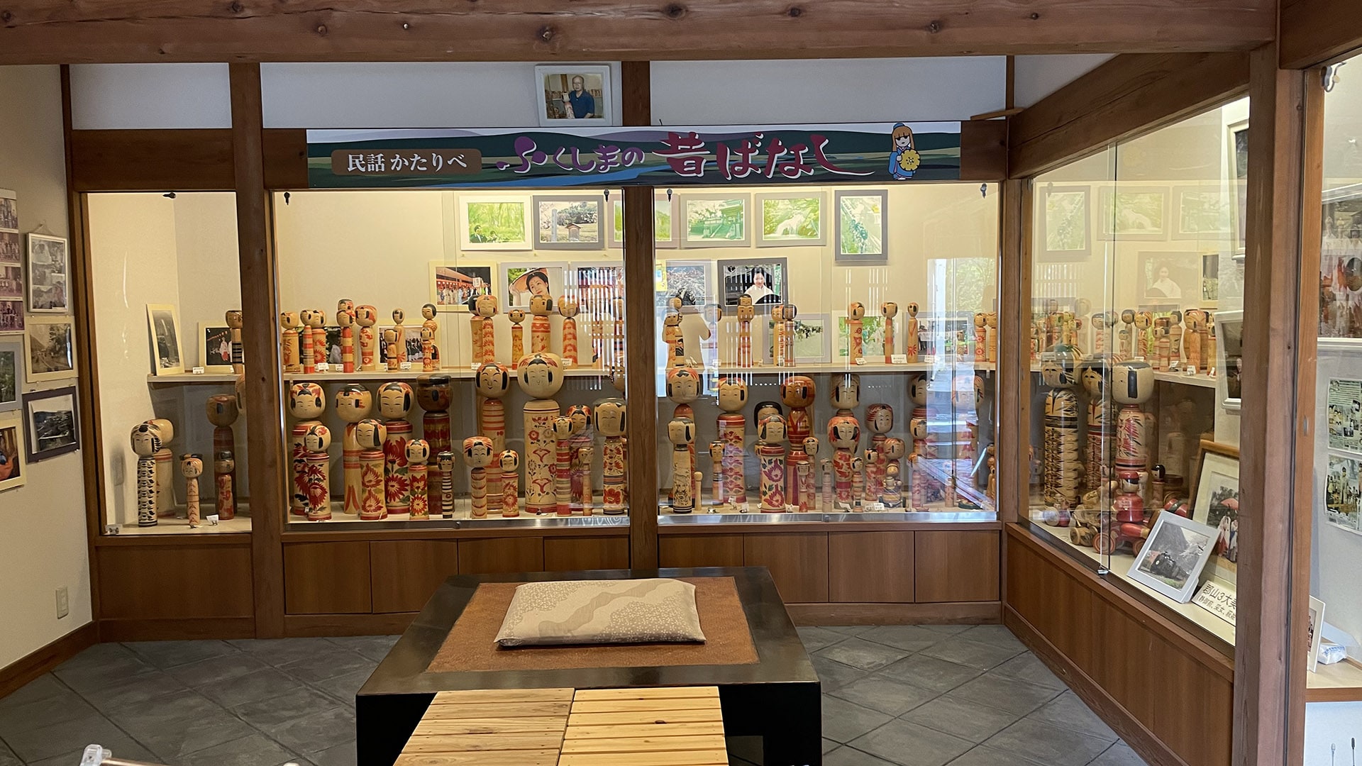 Bandai Atami Onsen A Large Collection of Kokeshi Dolls